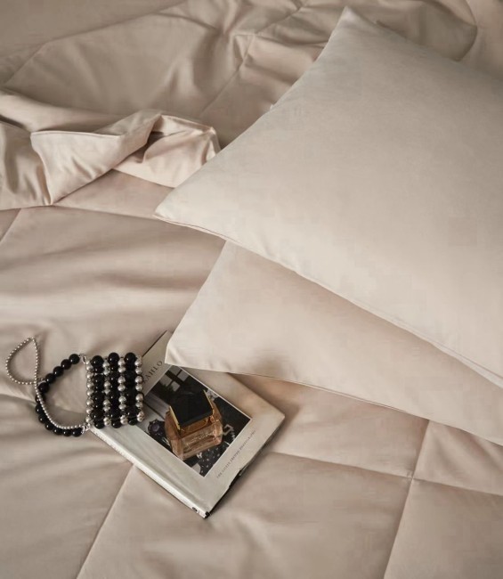 Одеяло Mency Бархатный сатин с простыней и наволочками ODMENBS005 Одеяло Mency Бархатный сатин с простыней и наволочками ODMENBS005