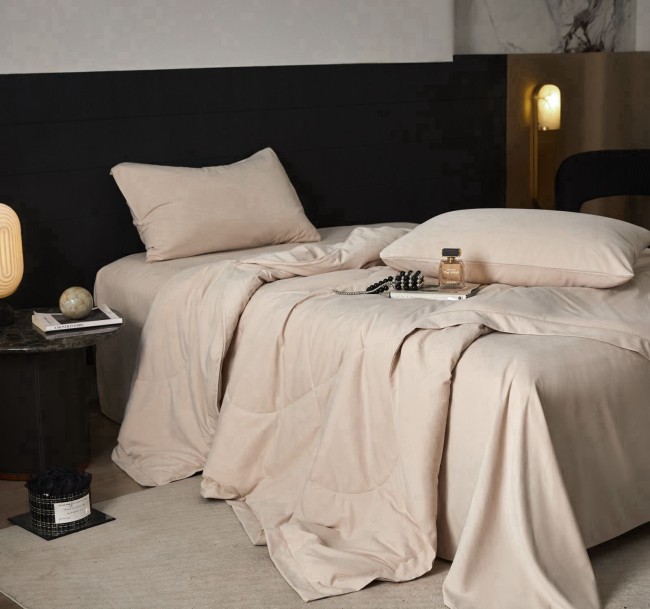 Одеяло Mency Бархатный сатин с простыней и наволочками ODMENBS005 Одеяло Mency Бархатный сатин с простыней и наволочками ODMENBS005