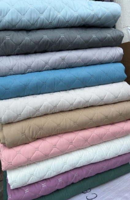 Покрывало H стеганое ILHOM 220х240 цвета POKILH Покрывало H стеганое ILHOM 220х240 цвета POKILH