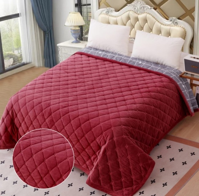 Покрывало H стеганое ILHOM 220х240 цвета POKILH Покрывало H стеганое ILHOM 220х240 цвета POKILH