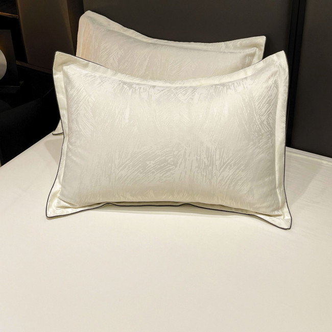 Покрывало Mency Сатин Люкс с простыней и наволочками POMENSL Покрывало Mency Сатин Люкс с простыней и наволочками POMENSL