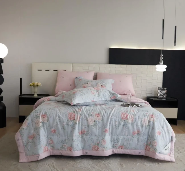 Одеяло Mency Cotton с простыней на резинке и навлочками ODMENCR04