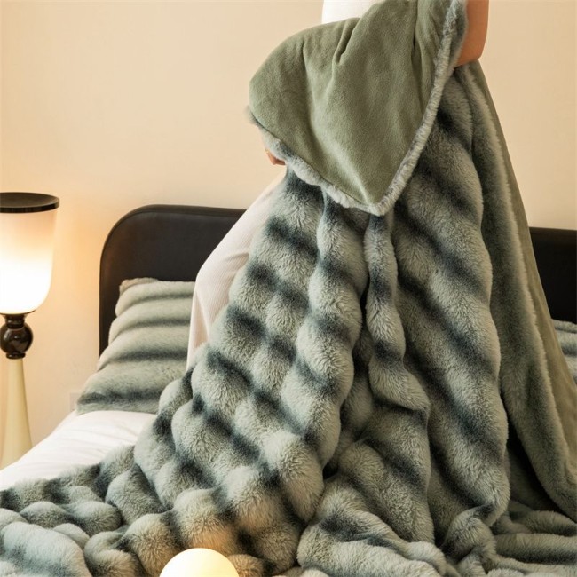 Меховое покрывало Mency Полоска POMEXP01 цвет Фисташковый