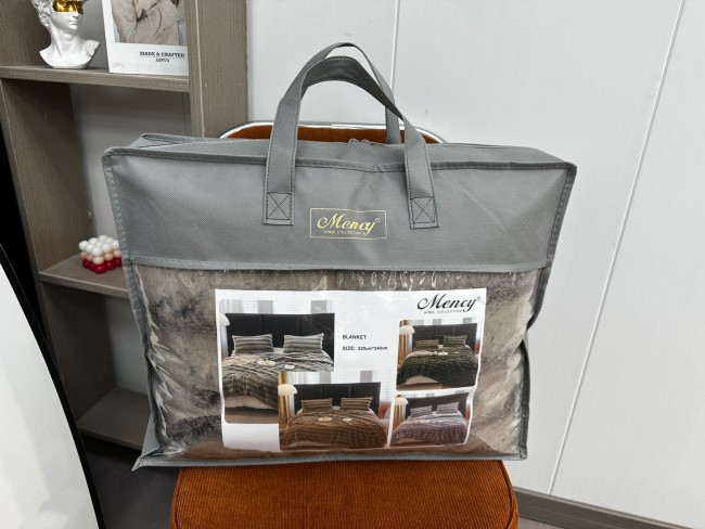 Меховое покрывало Mency Полоска POMEXP02 цвет Серый Меховое покрывало Mency Полоска POMEXP02 цвет Серый