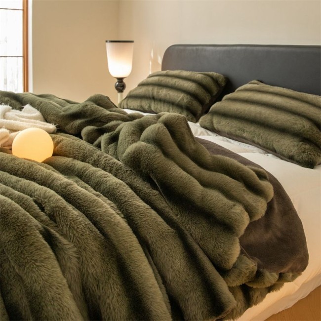 Меховое покрывало Mency Полоска POMEXP03 цвет Хаки