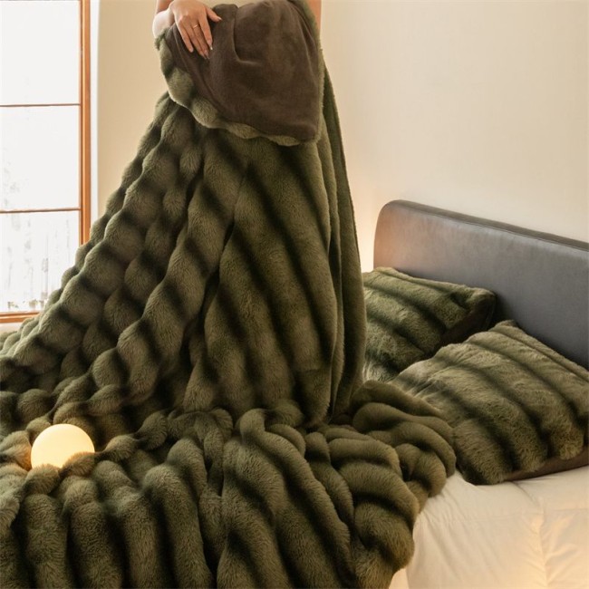 Меховое покрывало Mency Полоска POMEXP03 цвет Хаки