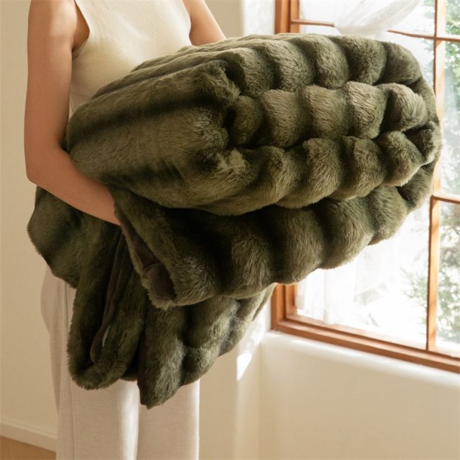 Меховое покрывало Mency Полоска POMEXP03 цвет Хаки