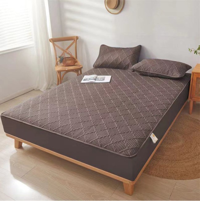 Наматрасник Mency стеганый с бортом без наволочек NAMSR06 (Шоколадный) Наматрасник Mency стеганый с бортом без наволочек NAMSR06 (Шоколадный)
