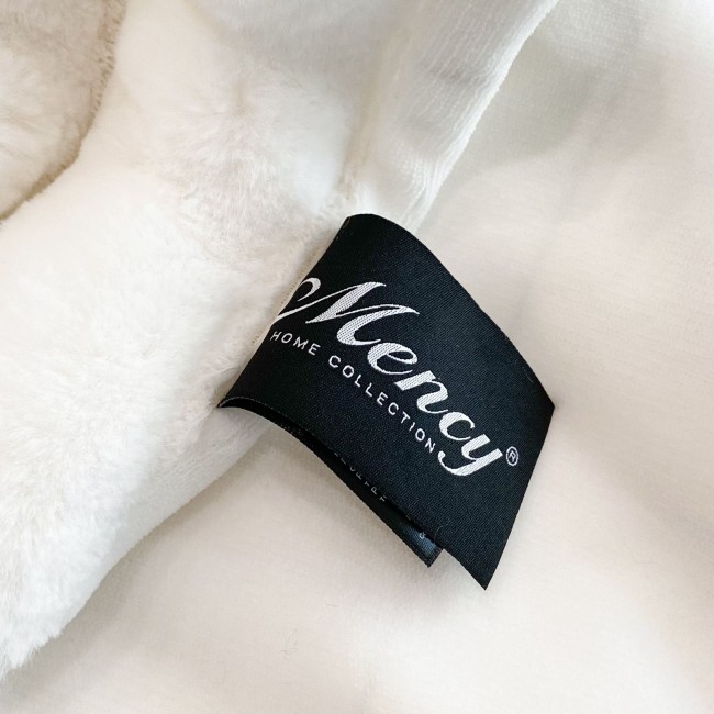 Меховое покрывало Mency Кролик Полоска POMEXKP01 цвет Белый Меховое покрывало Mency Кролик Полоска POMEXKP01 цвет Белый