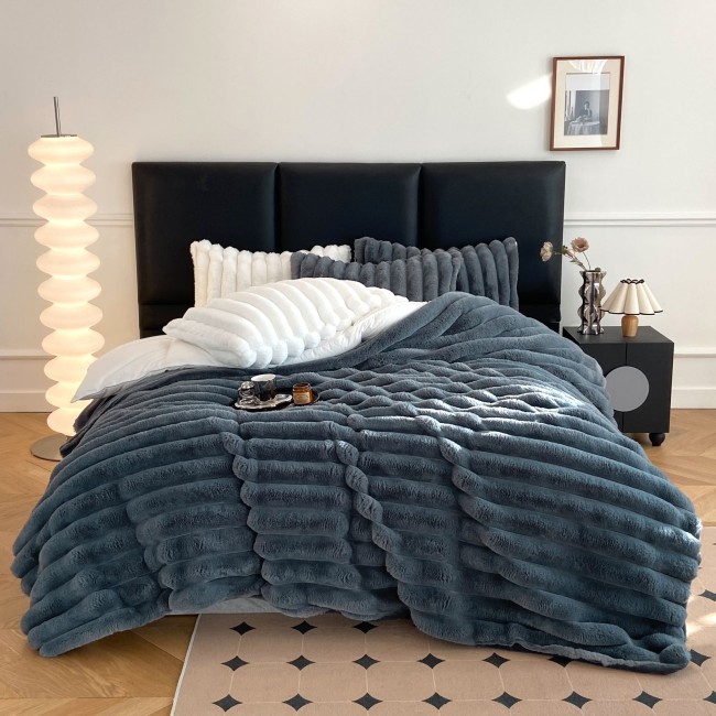 Меховое покрывало Mency Кролик Полоска POMEXKP02 цвет Темно серый Меховое покрывало Mency Кролик Полоска POMEXKP02 цвет Темно серый