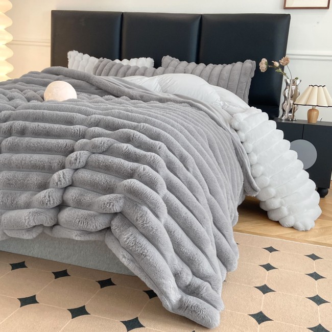 Меховое покрывало Mency Кролик Полоска POMEXKP03 цвет Светло серый 1