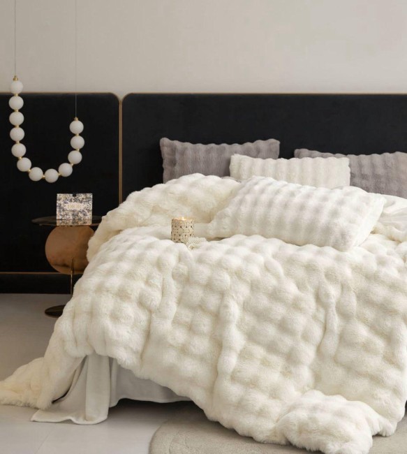 Меховой КПБ Mency Кубик MMENK04 цвет Кремовый Меховой КПБ Mency Кубик MMENK04 цвет Кремовый