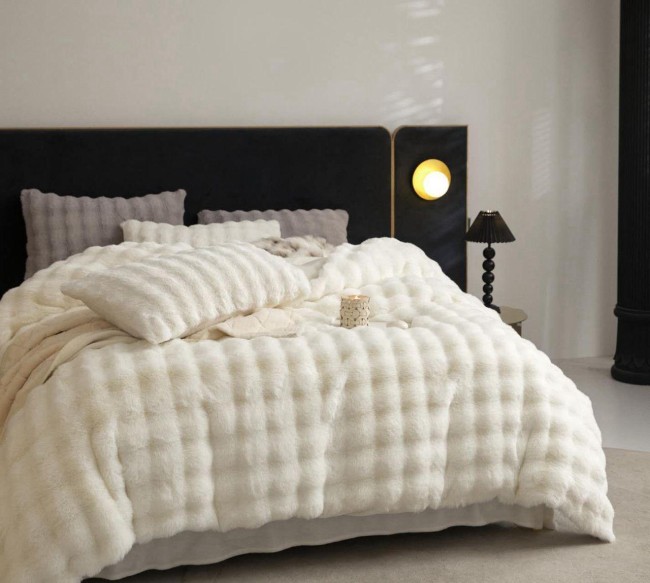 Меховой КПБ Mency Кубик MMENK04 цвет Кремовый Меховой КПБ Mency Кубик MMENK04 цвет Кремовый