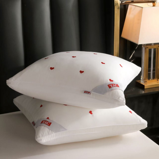 Подушка Tac Сердечки POTACS01 Подушка Tac Сердечки POTACS01