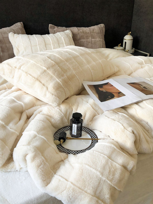 КПБ меховое MENCY с простыней и наволочками MENMEX КПБ меховое MENCY с простыней и наволочками MENMEX