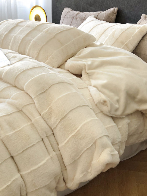 КПБ меховое MENCY с простыней и наволочками MENMEX КПБ меховое MENCY с простыней и наволочками MENMEX