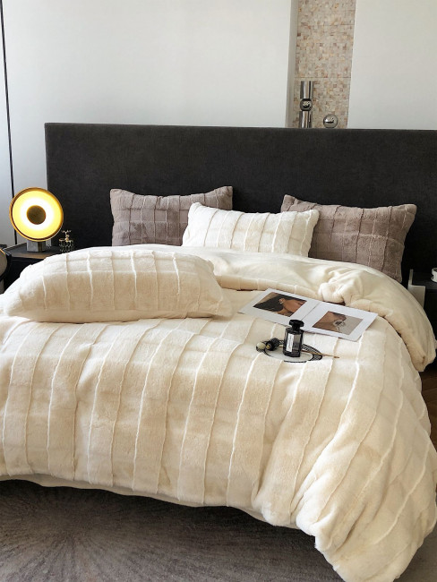 КПБ меховое MENCY с простыней и наволочками MENMEX КПБ меховое MENCY с простыней и наволочками MENMEX