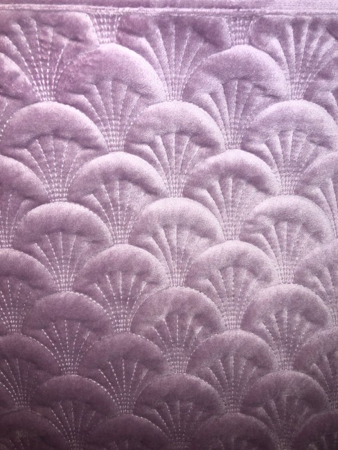 Покрывало VELUR РАКУШКА с наволочками цвет Сиреневый POKVLRN15