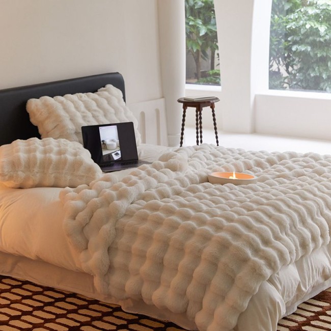 Меховое покрывало Mency POMEX05 цвет Кремовый