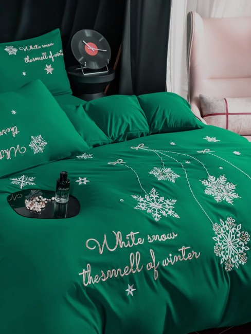 КПБ Rus Bella однотонный с вышивкой в коробке RUBB022