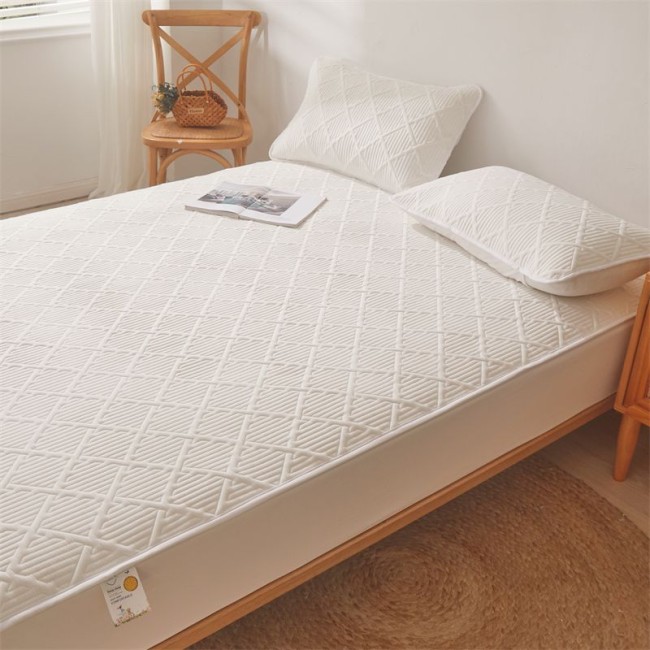 Наматрасник Mency стеганый с бортом без наволочек NAMSR01 (Белый) Наматрасник Mency стеганый с бортом без наволочек NAMSR01 (Белый)