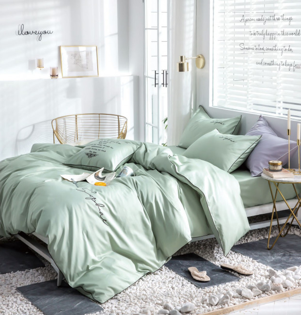 КПБ Mency Winni однотонный с вышивкой на резинке по кругу MENWOV015 КПБ Mency Winni однотонный с вышивкой на резинке по кругу MENWOV015