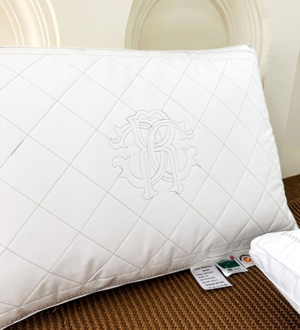 Подушка Roberto Covalli 1 шт. в упаковке POROKA Подушка Roberto Covalli 1 шт. в упаковке POROKA