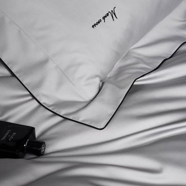 КПБ Mency Winni Mark Cross Бархатный сатин MENWMC001 КПБ Mency Winni Mark Cross Бархатный сатин MENWMC001