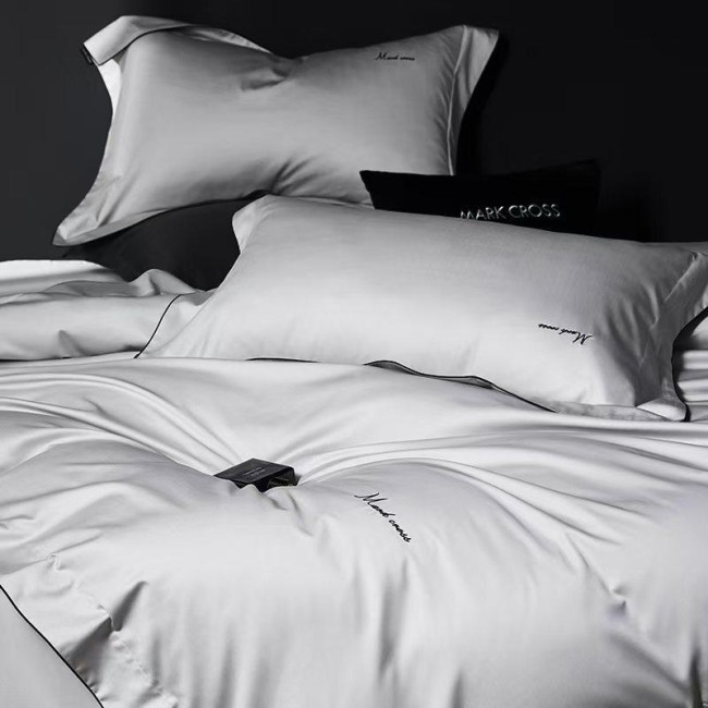 КПБ Mency Winni Mark Cross Бархатный сатин MENWMC001 КПБ Mency Winni Mark Cross Бархатный сатин MENWMC001