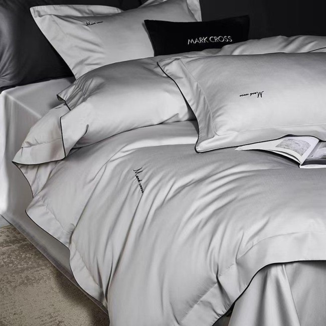 КПБ Mency Winni Mark Cross Бархатный сатин MENWMC001 КПБ Mency Winni Mark Cross Бархатный сатин MENWMC001