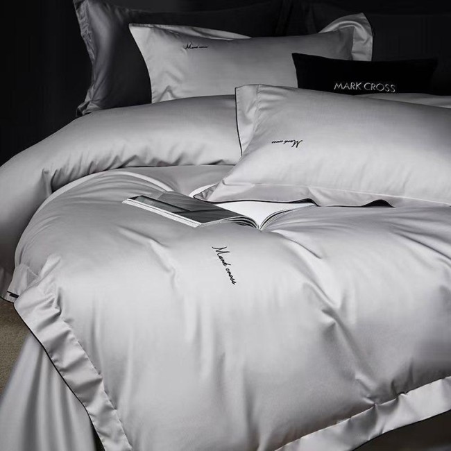 КПБ Mency Winni Mark Cross Бархатный сатин MENWMC001 КПБ Mency Winni Mark Cross Бархатный сатин MENWMC001