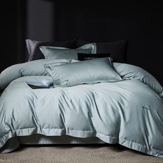 КПБ Mency Winni Mark Cross Бархатный сатин MENWMC002 КПБ Mency Winni Mark Cross Бархатный сатин MENWMC002