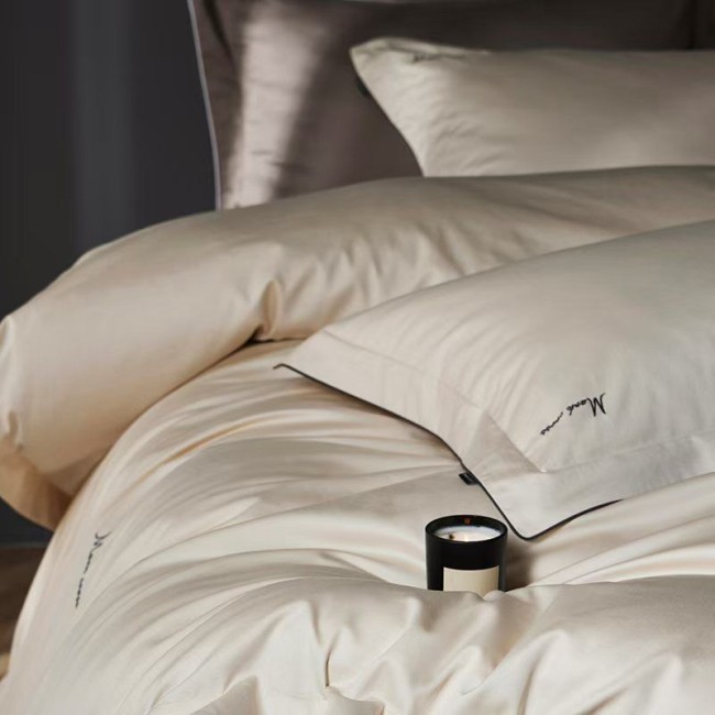 КПБ Mency Winni Mark Cross Бархатный сатин MENWMC003 КПБ Mency Winni Mark Cross Бархатный сатин MENWMC003