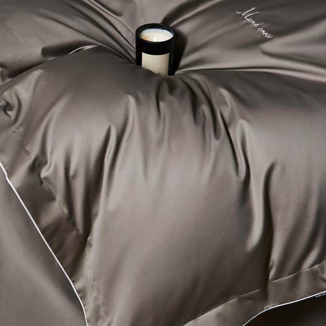 КПБ Mency Winni Mark Cross Бархатный сатин MENWMC004 КПБ Mency Winni Mark Cross Бархатный сатин MENWMC004