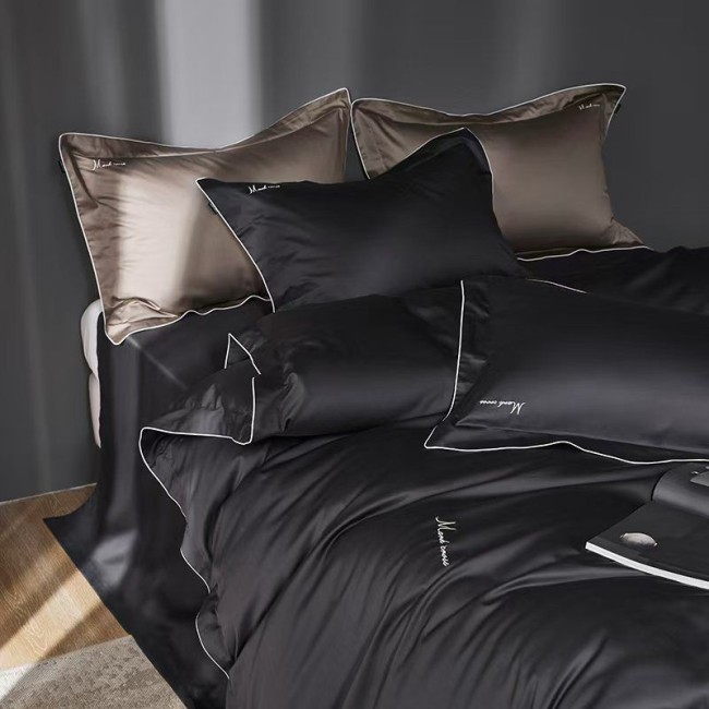 КПБ Mency Winni Mark Cross Бархатный сатин MENWMC006 КПБ Mency Winni Mark Cross Бархатный сатин MENWMC006