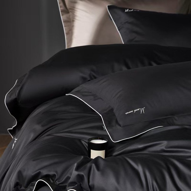 КПБ Mency Winni Mark Cross Бархатный сатин MENWMC006 КПБ Mency Winni Mark Cross Бархатный сатин MENWMC006