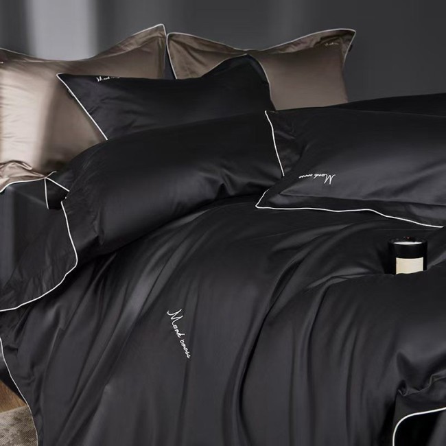 КПБ Mency Winni Mark Cross Бархатный сатин MENWMC006 КПБ Mency Winni Mark Cross Бархатный сатин MENWMC006