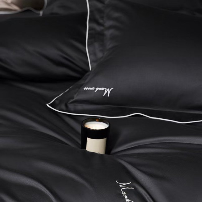 КПБ Mency Winni Mark Cross Бархатный сатин MENWMC006 КПБ Mency Winni Mark Cross Бархатный сатин MENWMC006