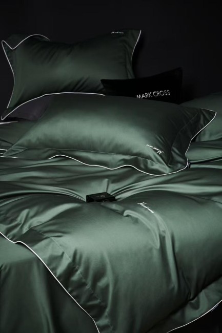 КПБ Mency Winni Mark Cross Бархатный сатин MENWMC008 КПБ Mency Winni Mark Cross Бархатный сатин MENWMC008