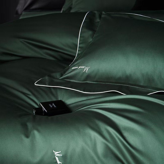 КПБ Mency Winni Mark Cross Бархатный сатин MENWMC008 КПБ Mency Winni Mark Cross Бархатный сатин MENWMC008