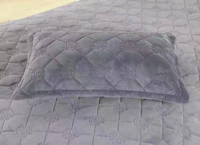 Покрывало Roberto Cavalli велюр с наволочками PORC