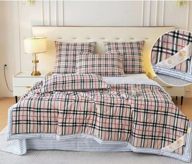 Одеяло Rus Bella с простыней и наволочками ODRUB009 Одеяло Rus Bella с простыней и наволочками ODRUB009