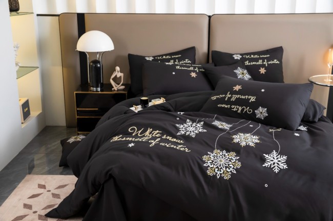 КПБ Rus Bella однотонный с вышивкой в коробке RUBB006 КПБ Rus Bella однотонный с вышивкой в коробке RUBB006