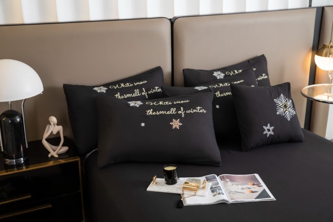 КПБ Rus Bella однотонный с вышивкой в коробке RUBB006 КПБ Rus Bella однотонный с вышивкой в коробке RUBB006