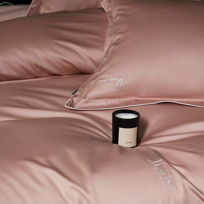 КПБ Mency Winni Mark Cross Бархатный сатин MENWMC010 КПБ Mency Winni Mark Cross Бархатный сатин MENWMC010