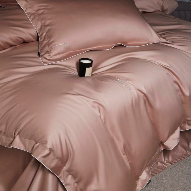 КПБ Mency Winni Mark Cross Бархатный сатин MENWMC010 КПБ Mency Winni Mark Cross Бархатный сатин MENWMC010