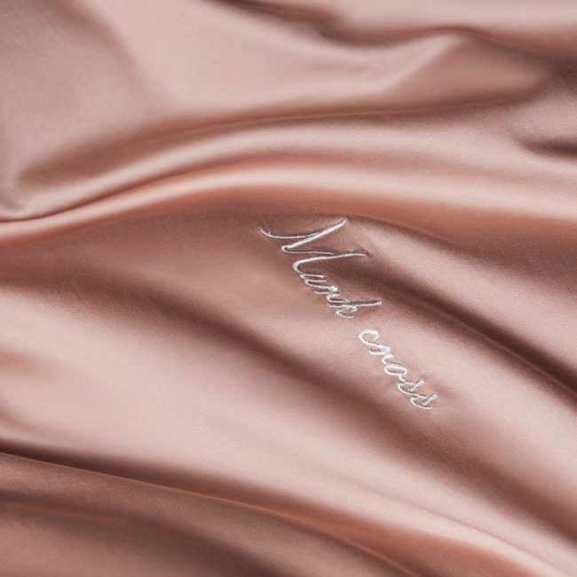 КПБ Mency Winni Mark Cross Бархатный сатин MENWMC010 КПБ Mency Winni Mark Cross Бархатный сатин MENWMC010