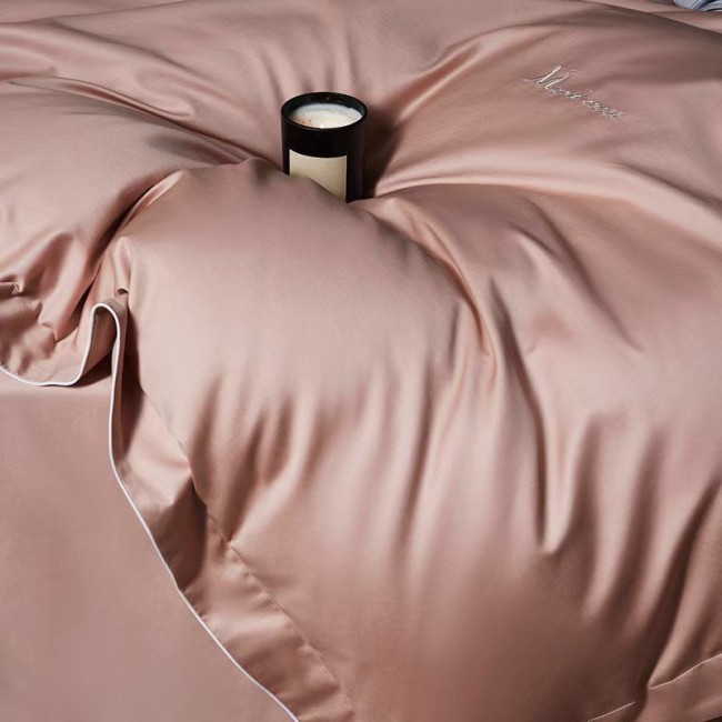 КПБ Mency Winni Mark Cross Бархатный сатин MENWMC010 КПБ Mency Winni Mark Cross Бархатный сатин MENWMC010