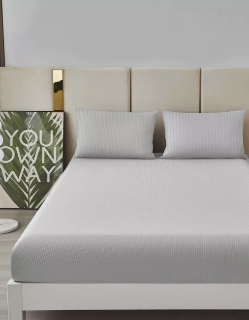 Простыня на резинке Мерцана Страйп-сатин с наволочками 50х70 см MERCSSN02 (Светло-серый) Простыня на резинке Мерцана Страйп-сатин с наволочками 50х70 см MERCSSN02 (Светло-серый)