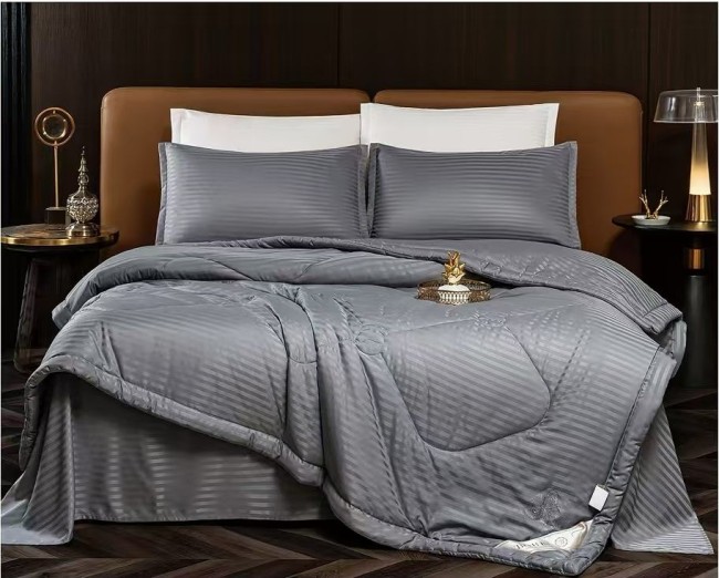 Одеяло Boris Страйп Сатин с простыней и наволочками (узкая полоска) ODBORSSU001